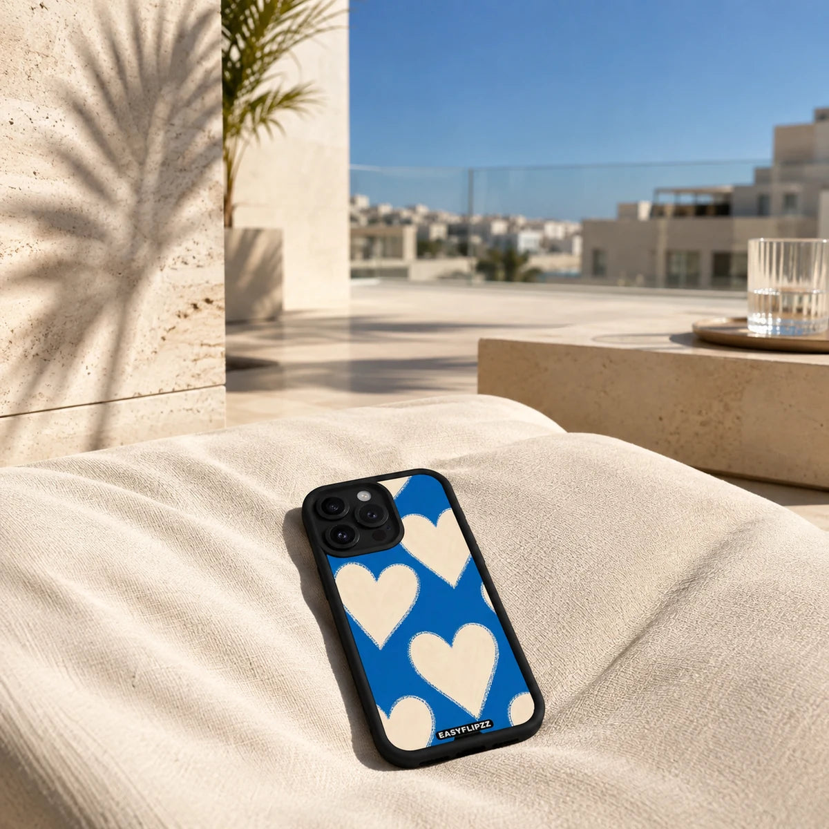 EasyFlipzz gallery lifestyle Azure Hearts Black Base Set