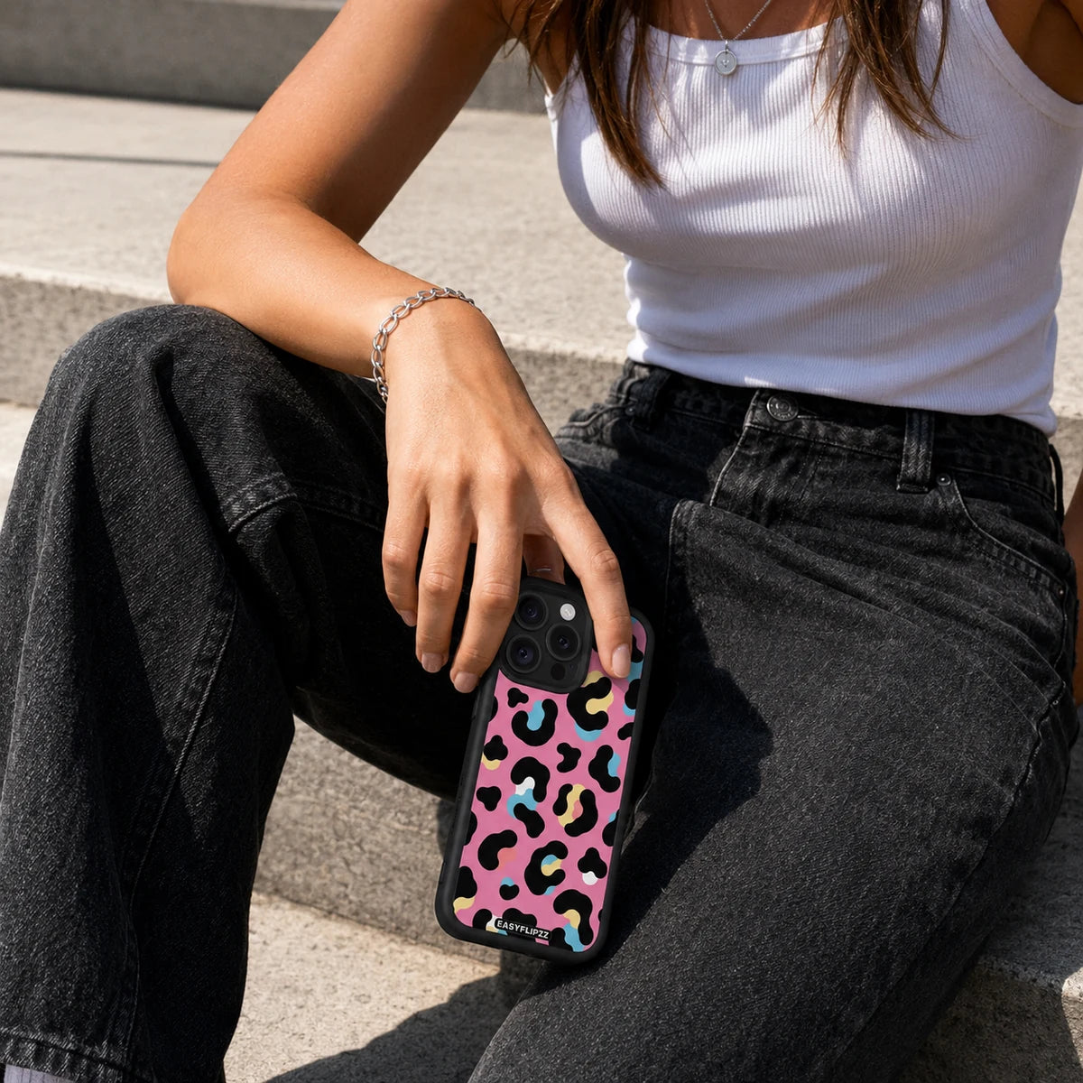 EasyFlipzz gallery lifestyle Candy Leopard Black Base Set