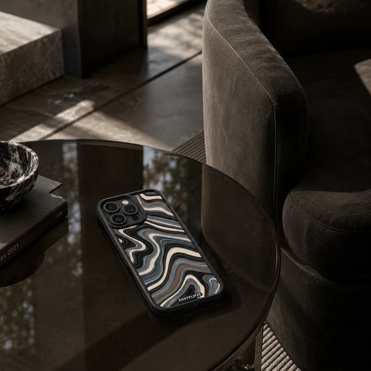 EasyFlipzz gallery lifestyle Slate Flow Black Base Set