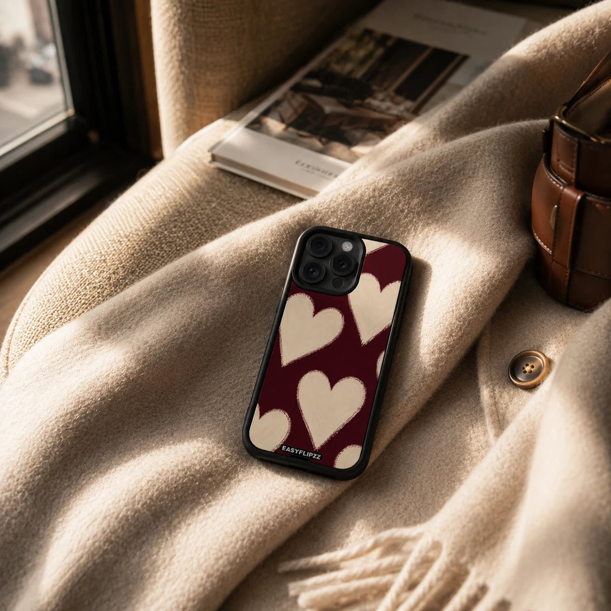 EasyFlipzz gallery lifestyle Burgundy Hearts Black Base Set