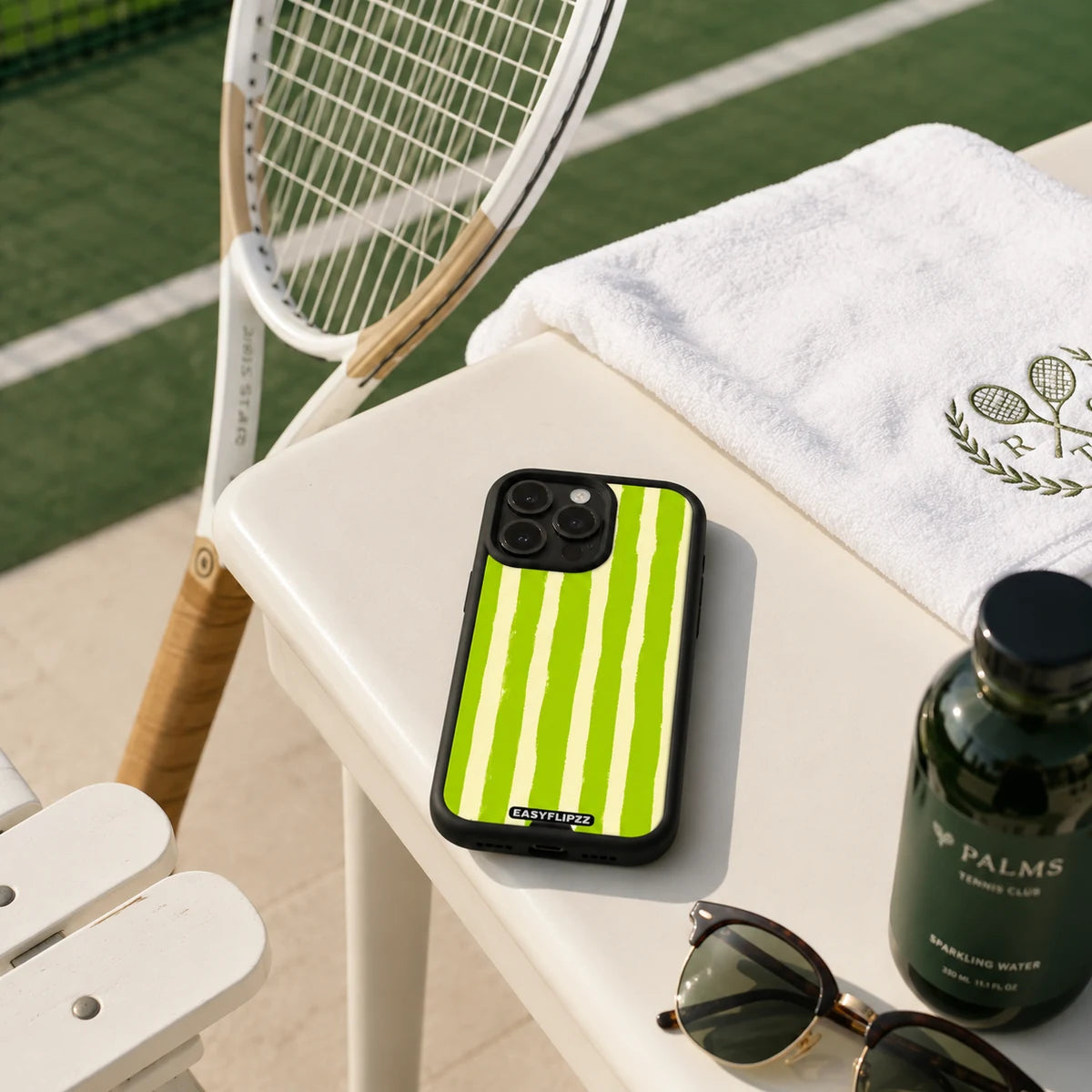 EasyFlipzz gallery lifestyle Lime Current Black Base Set