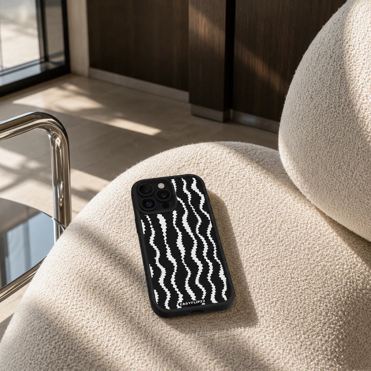 EasyFlipzz gallery lifestyle Midnight Ripple Black Base Set